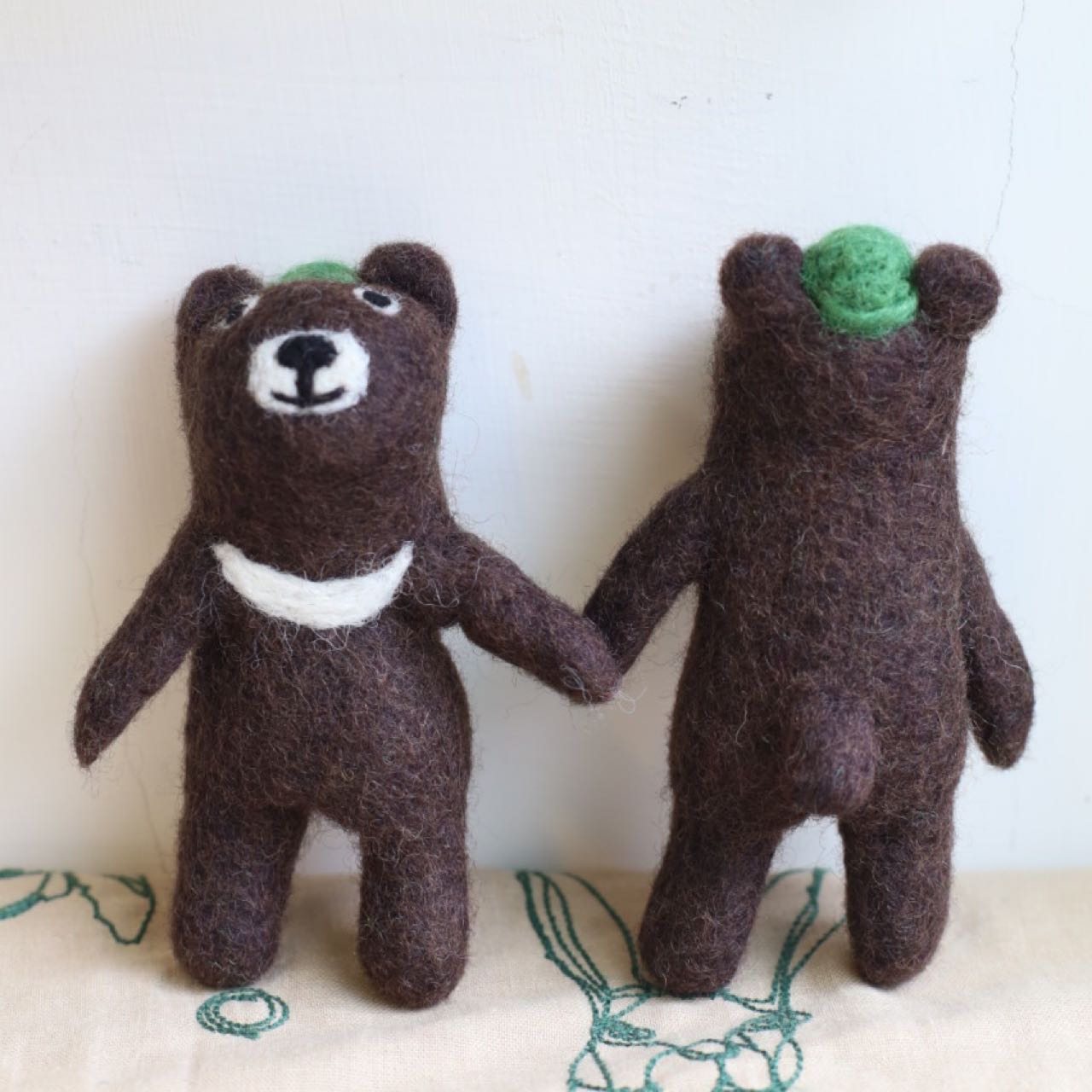 Finger Puppet Keychain-Scout Black Bear