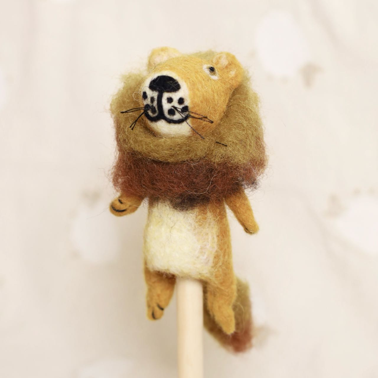 Finger Puppet-Butter Lion