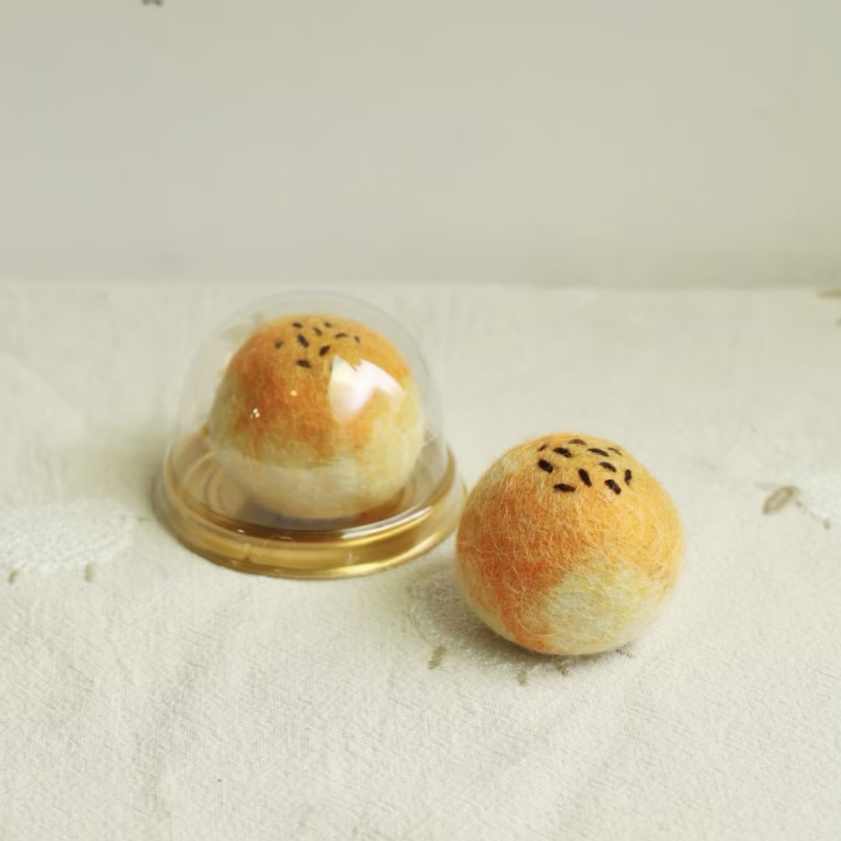 Soap-Salted Egg Yolk Pastry